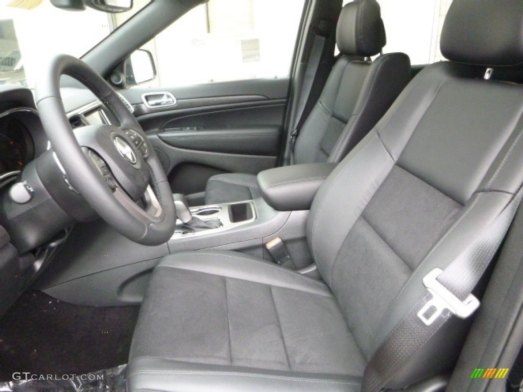 2017 Grand Cherokee Laredo 4x4 - Diamond Black Crystal Pearl / Black photo #12