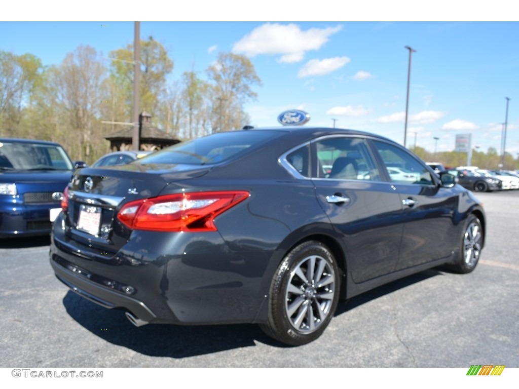 2017 Altima 2.5 S - Gun Metallic / Charcoal photo #3