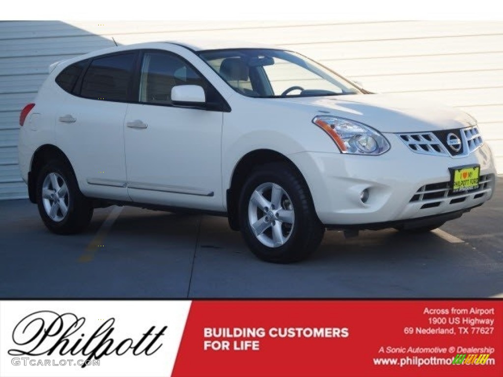 Pearl White Nissan Rogue