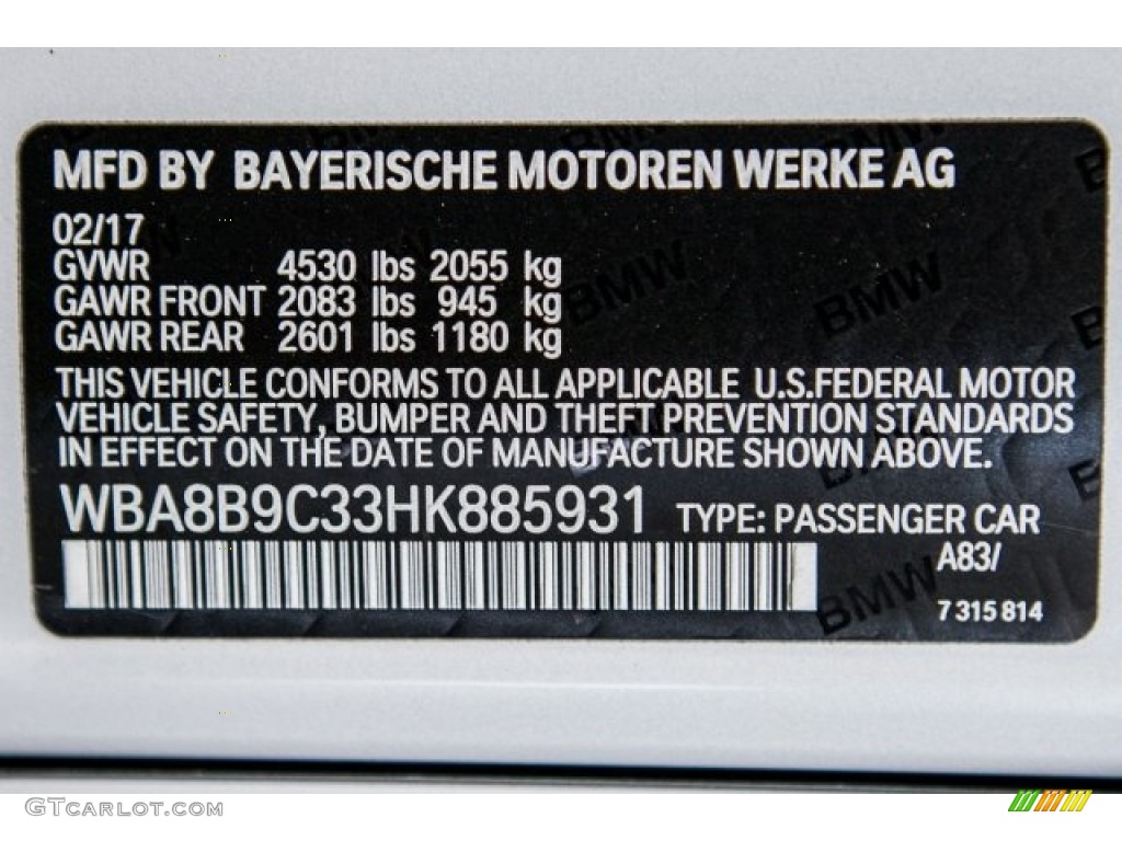 2017 3 Series 330i Sedan - Glacier Silver Metallic / Black photo #11