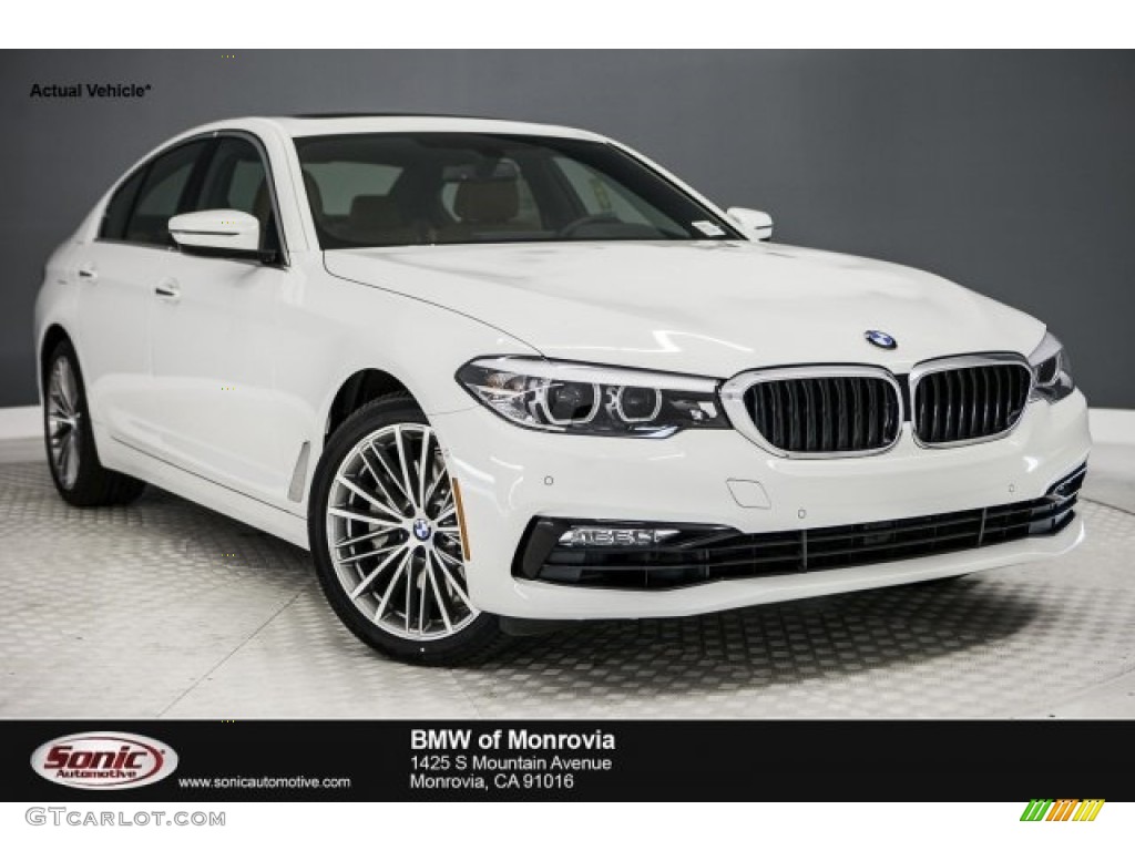 2017 5 Series 530i Sedan - Alpine White / Cognac photo #1