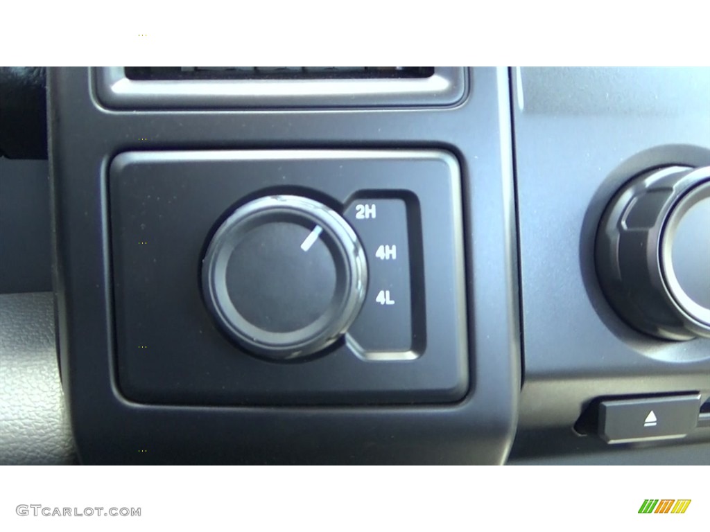 2017 F150 XL Regular Cab 4x4 - Ingot Silver / Earth Gray photo #17