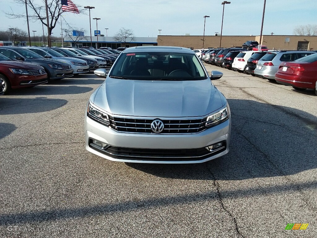 2017 Passat SE Sedan - Reflex Silver Metallic / Titan Black photo #2