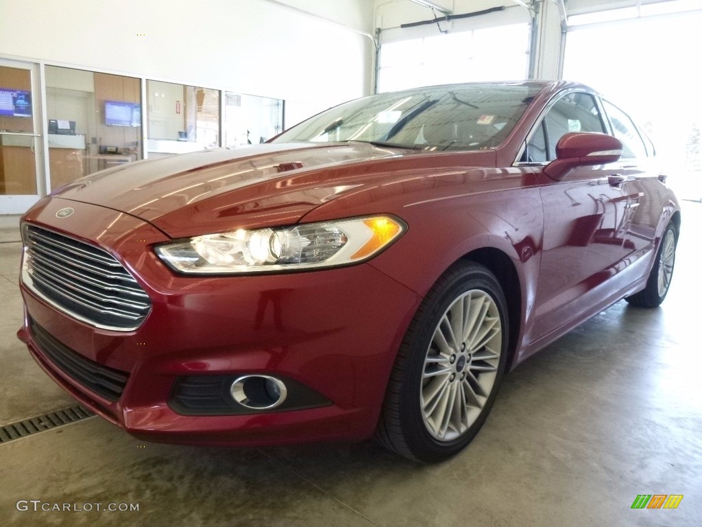 2015 Fusion SE - Ruby Red Metallic / Charcoal Black photo #5