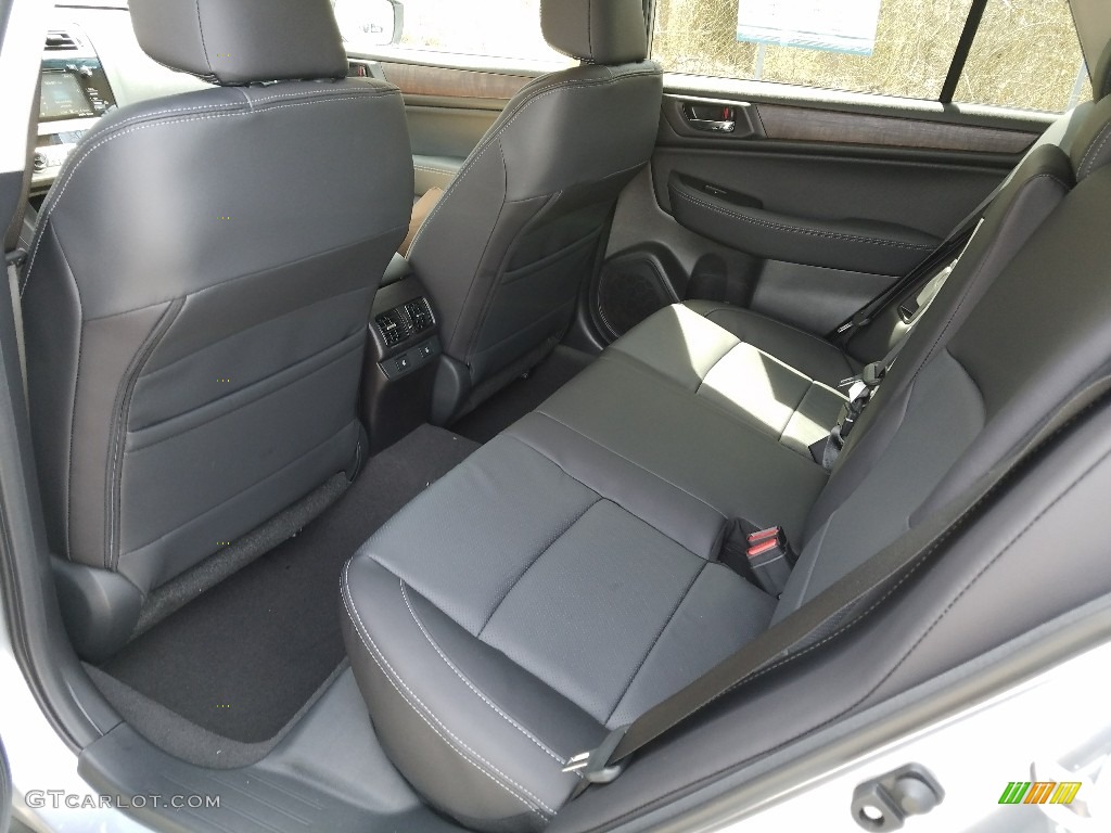 2017 Subaru Outback 2.5i Limited Rear Seat Photos