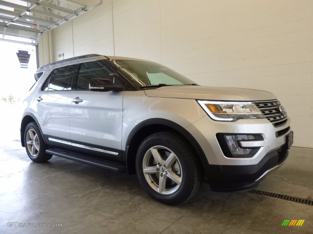 2017 Explorer XLT 4WD - Ingot Silver / Ebony Black photo #1