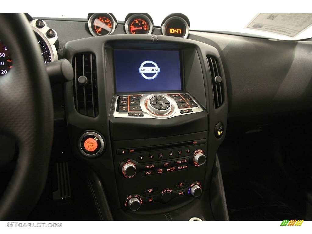 2016 Nissan 370Z Touring Coupe Controls Photo #119779327