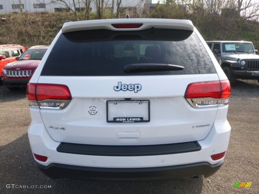 2017 Grand Cherokee Laredo 4x4 - Bright White / Black photo #5