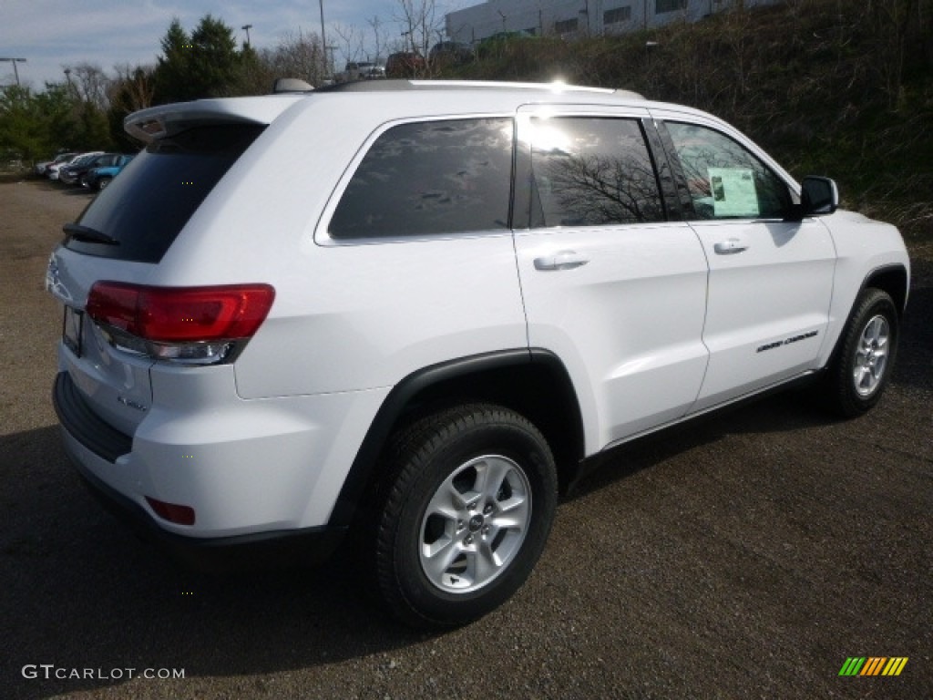 2017 Grand Cherokee Laredo 4x4 - Bright White / Black photo #6