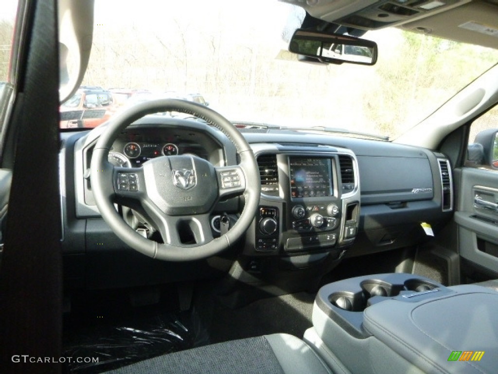 2017 1500 Big Horn Crew Cab 4x4 - Flame Red / Black/Diesel Gray photo #14