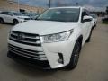 Front 3/4 View of 2017 Highlander LE AWD