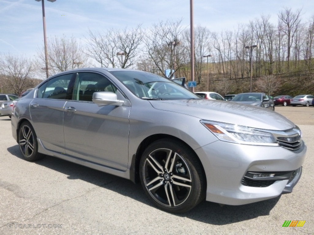 2017 Honda Accord Touring Sedan Exterior Photos