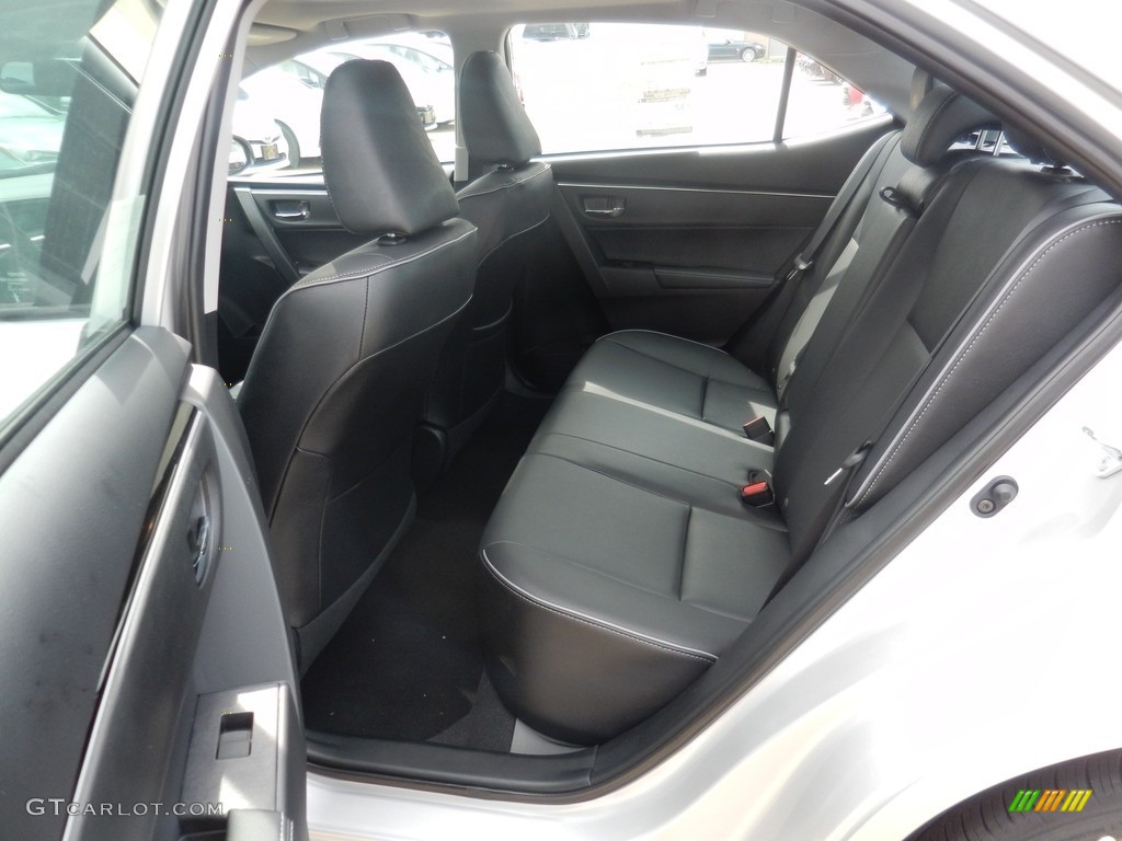 2017 Corolla XLE - Classic Silver Metalic / Black photo #5