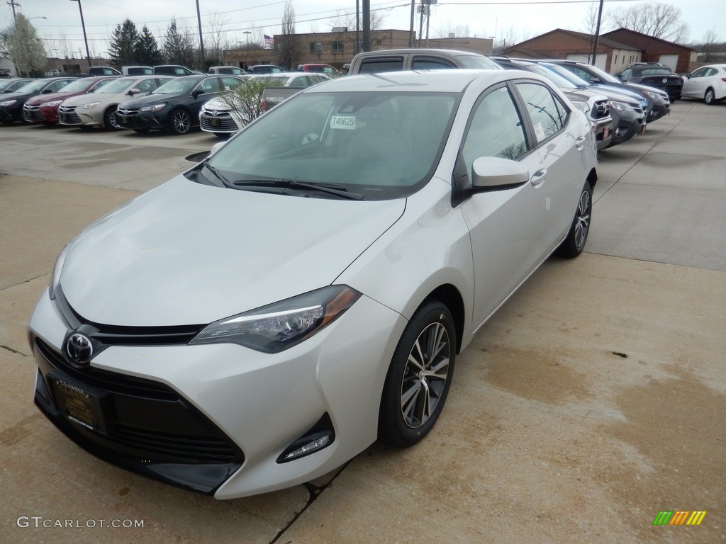 Classic Silver Metalic Toyota Corolla