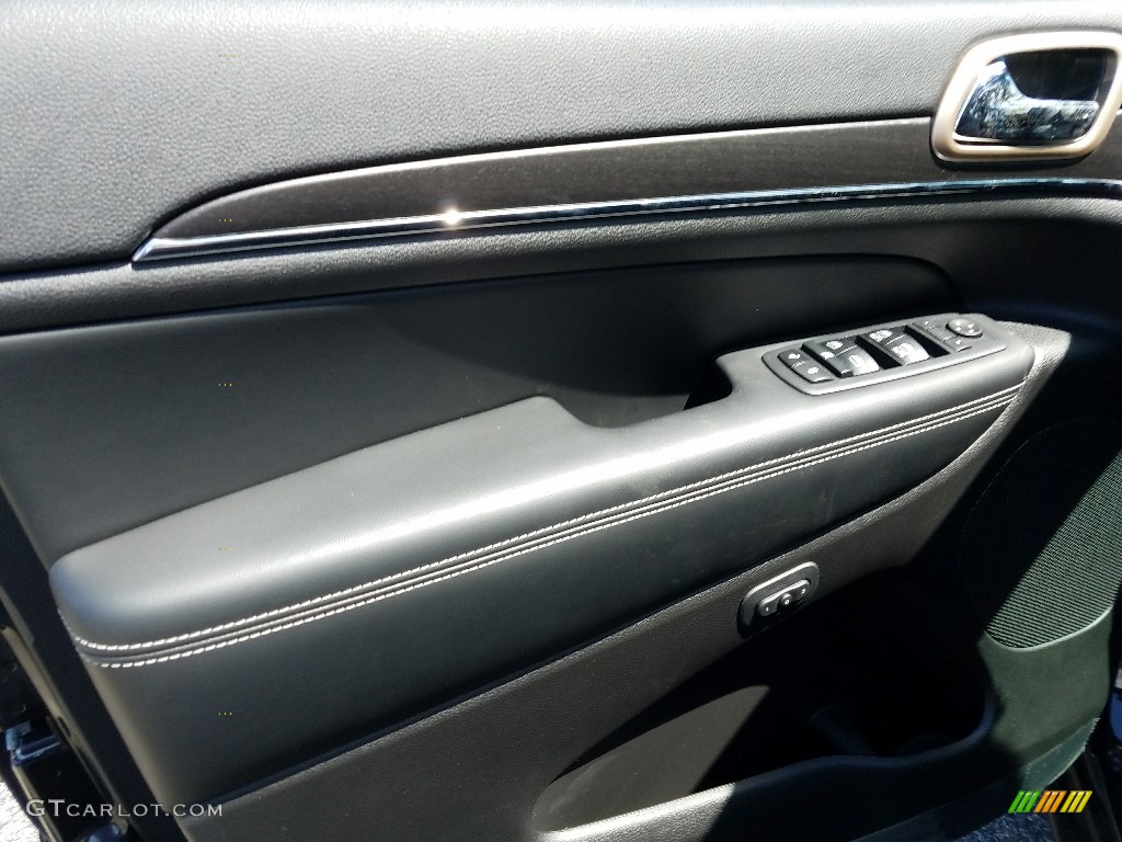 2017 Grand Cherokee Limited 4x4 - Diamond Black Crystal Pearl / Black photo #6