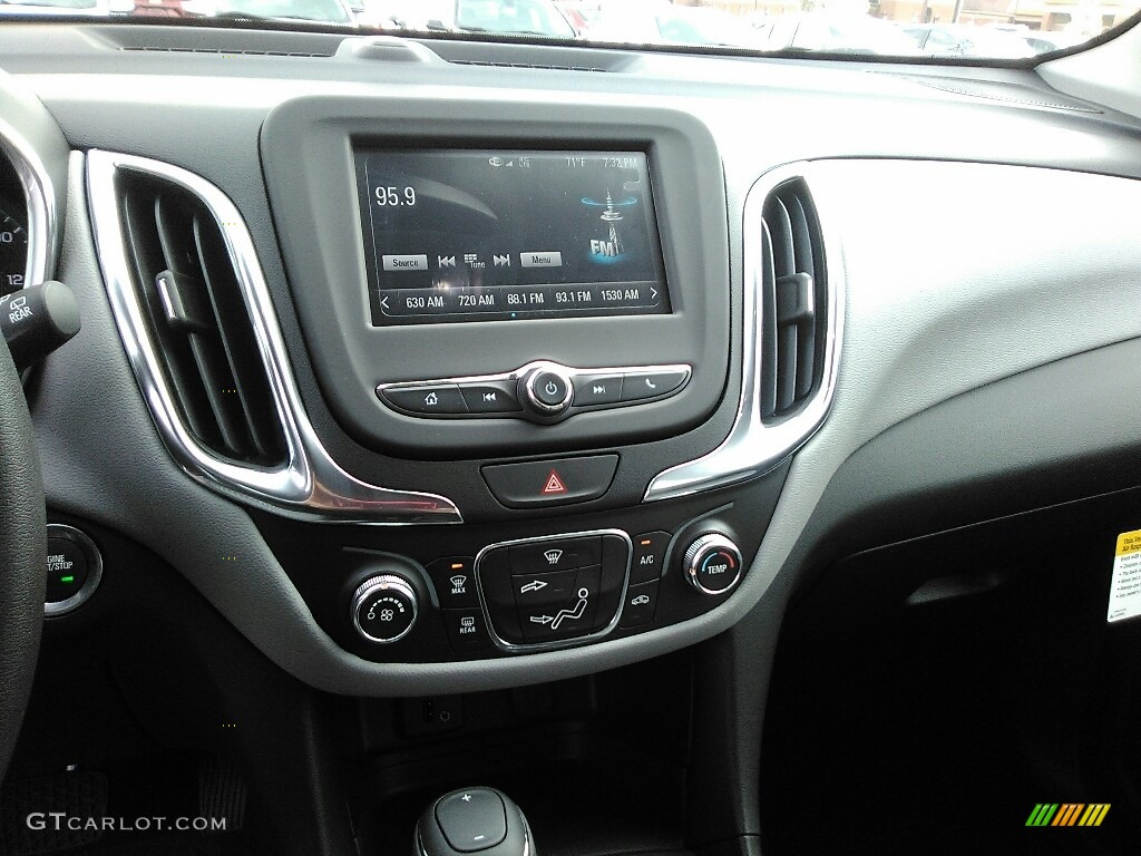 2018 Chevrolet Equinox LS AWD Controls Photo #119799134