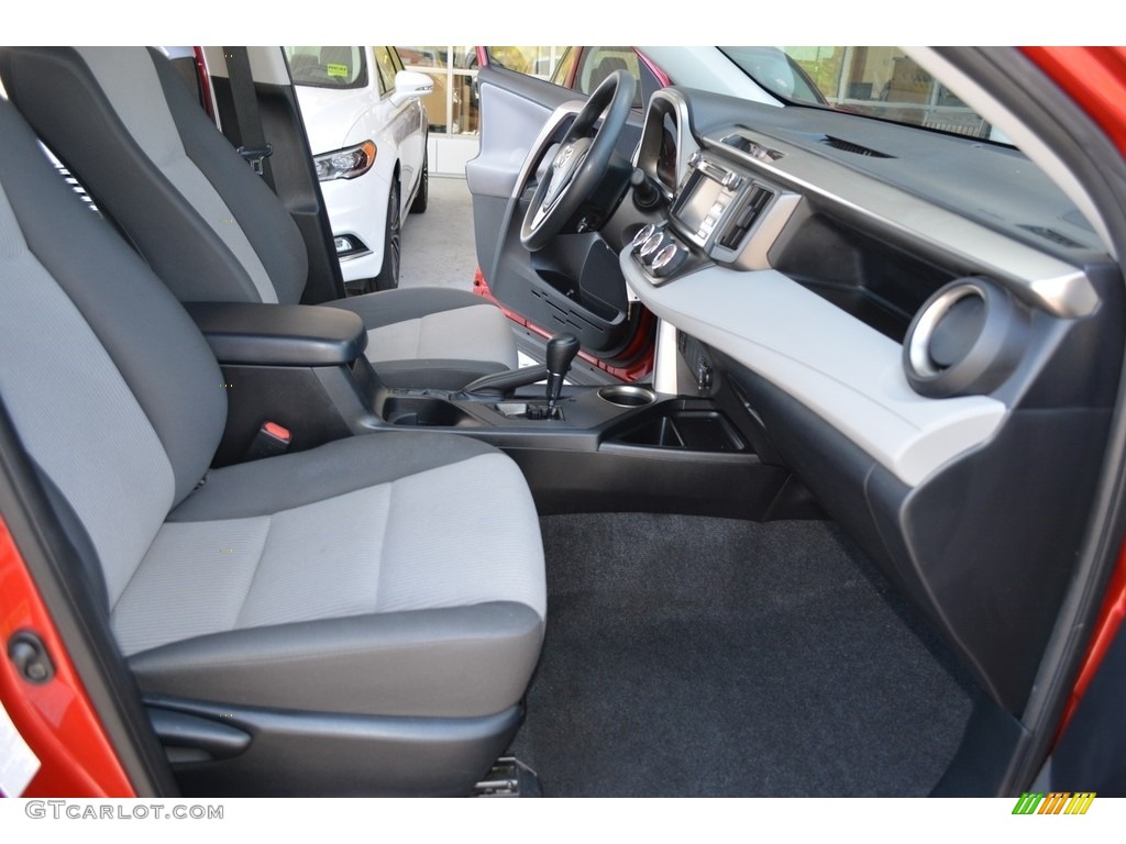 2015 RAV4 LE - Barcelona Red Metallic / Ash photo #15