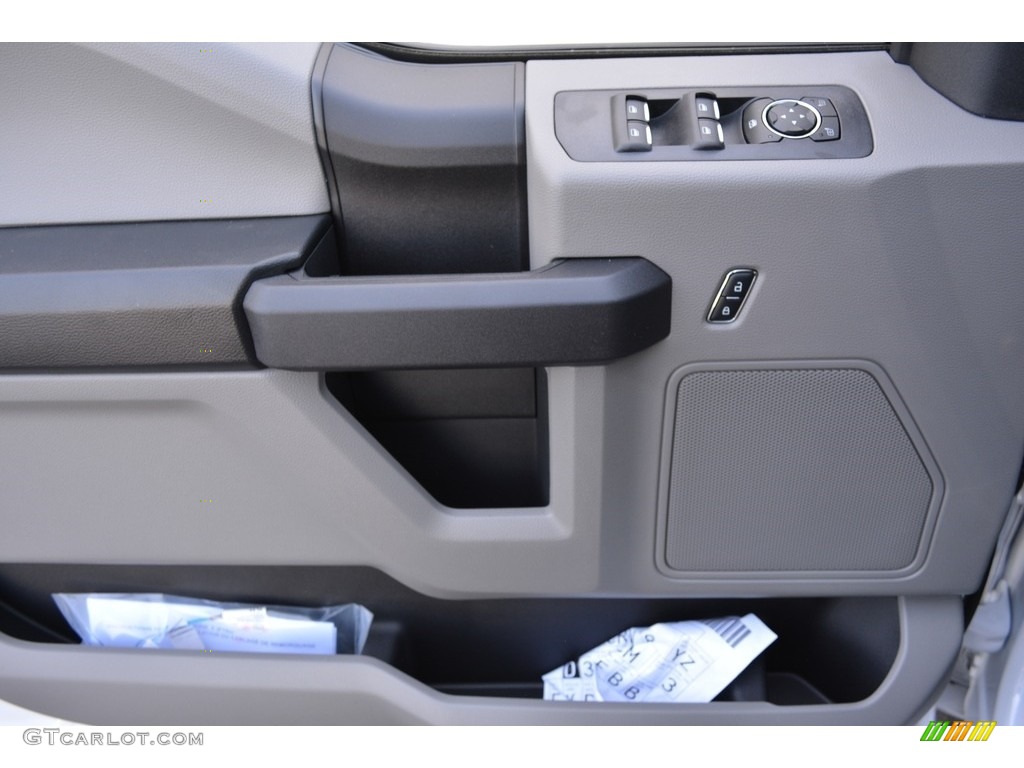 2017 F150 XL SuperCrew 4x4 - Oxford White / Black photo #7