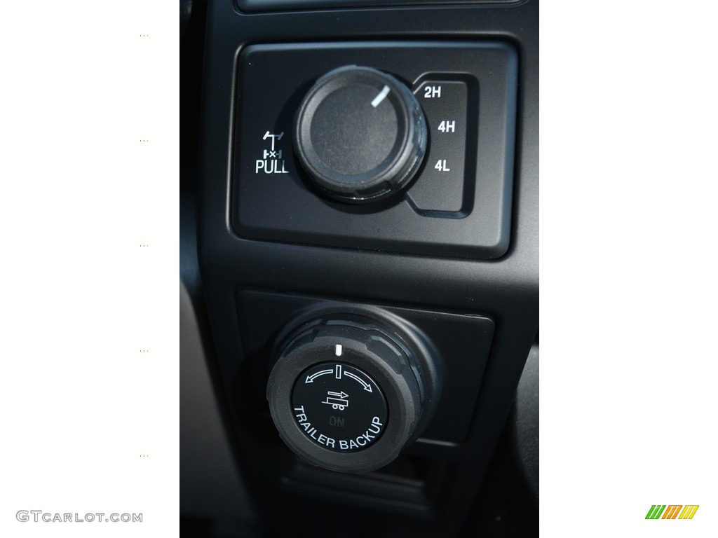 2017 F150 XL SuperCrew 4x4 - Oxford White / Black photo #16