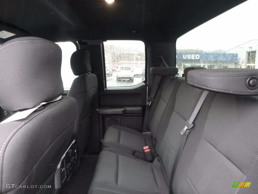 2017 F150 XLT SuperCab 4x4 - Ingot Silver / Black photo #11