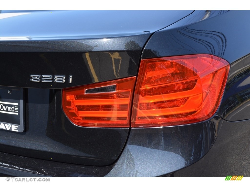 2014 3 Series 328i xDrive Sedan - Black Sapphire Metallic / Black photo #23