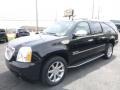 Onyx Black - Yukon XL Denali AWD Photo No. 4