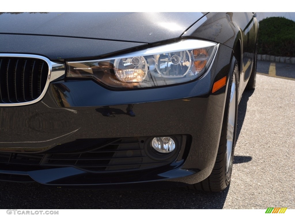 2014 3 Series 328i xDrive Sedan - Black Sapphire Metallic / Venetian Beige photo #31