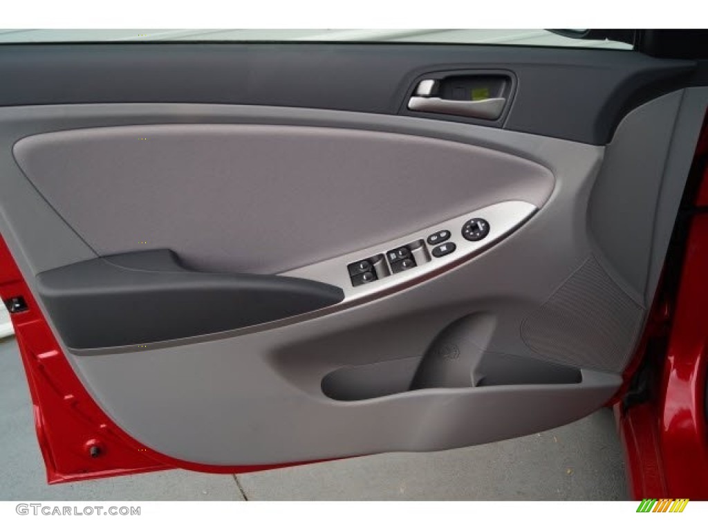2017 Accent SE Sedan - Boston Red / Gray photo #10