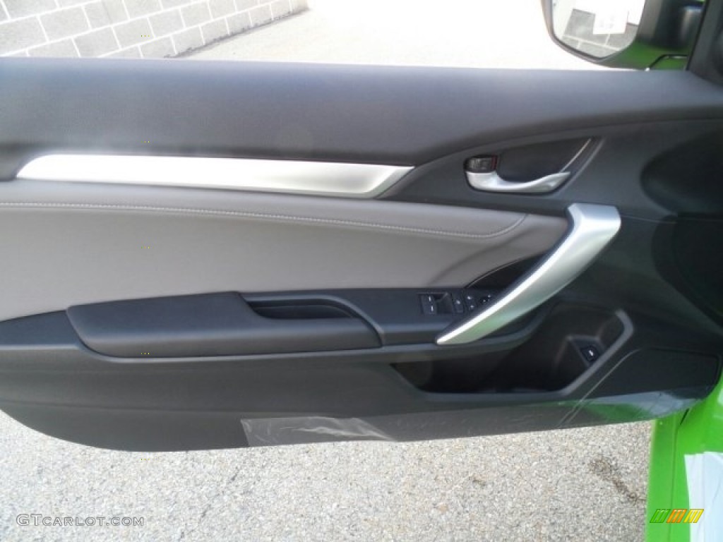 2017 Honda Civic EX-L Coupe Black/Ivory Door Panel Photo #119821007