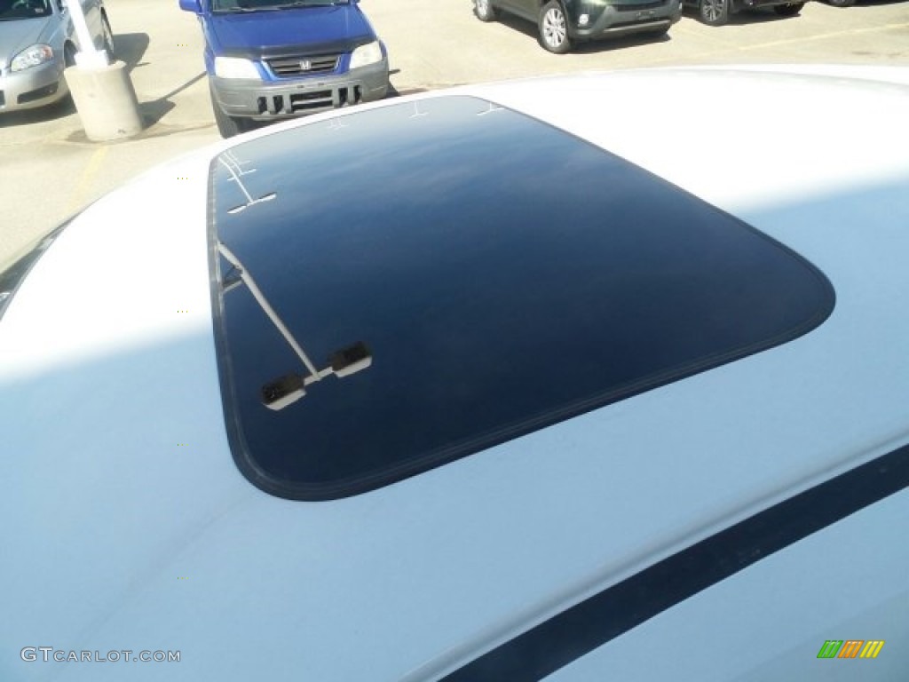 2017 Civic EX Hatchback - White Orchid Pearl / Black/Ivory photo #7