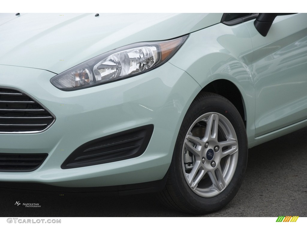 2017 Fiesta SE Hatchback - Bohai Bay Mint / Charcoal Black photo #2