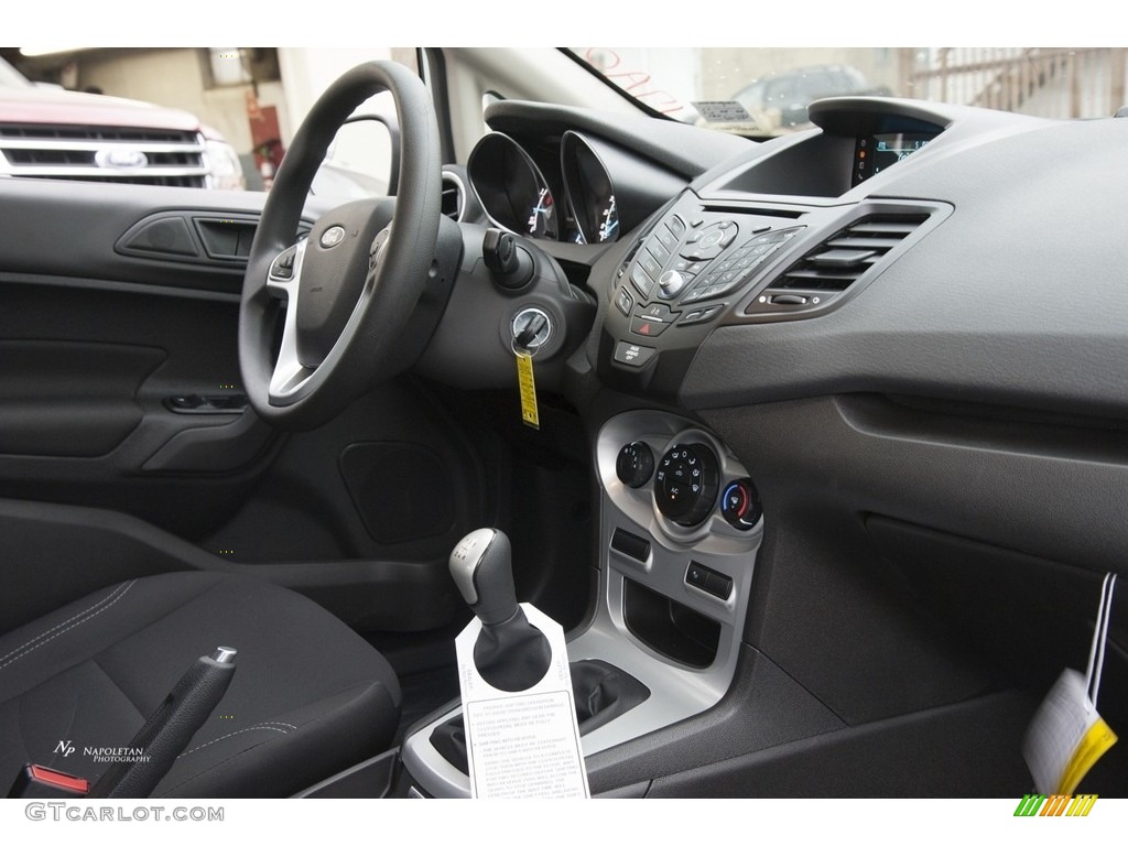 2017 Fiesta SE Hatchback - Bohai Bay Mint / Charcoal Black photo #7