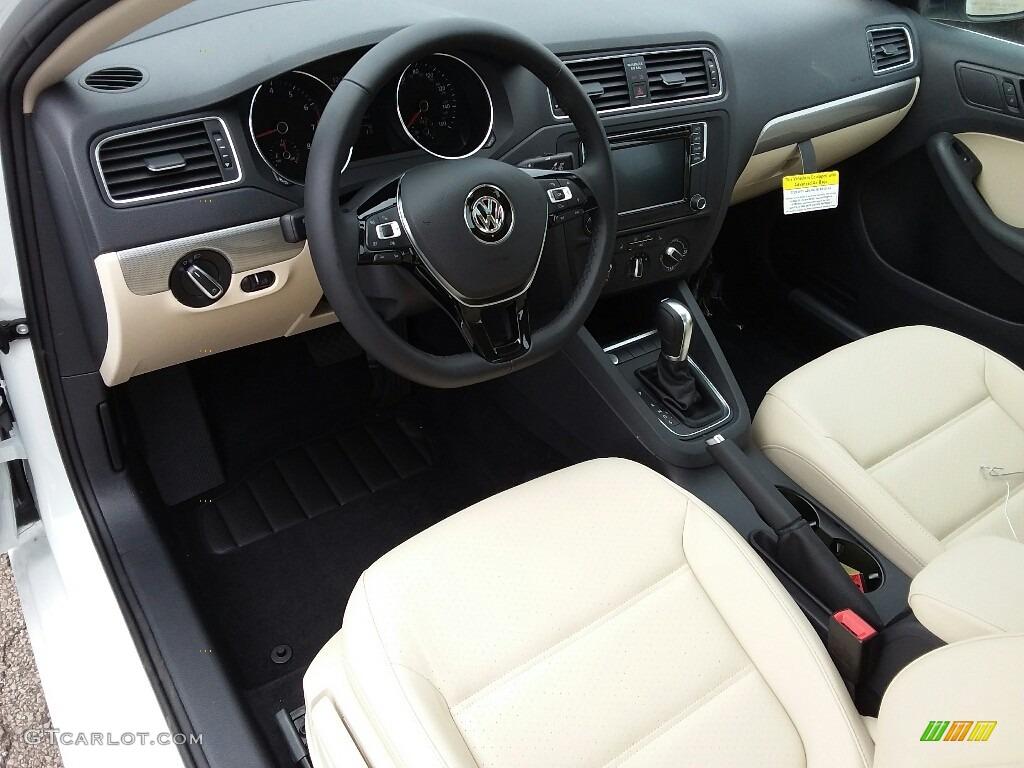 Cornsilk Beige Interior 2017 Volkswagen Jetta SE Photo #119826377