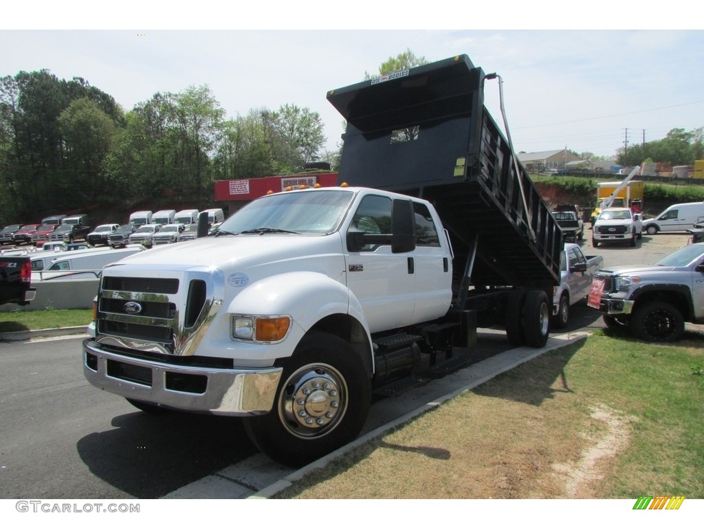 2015 F750 Super Duty XLT Crew Cab Dump Truck - Oxford White / Gray photo #1