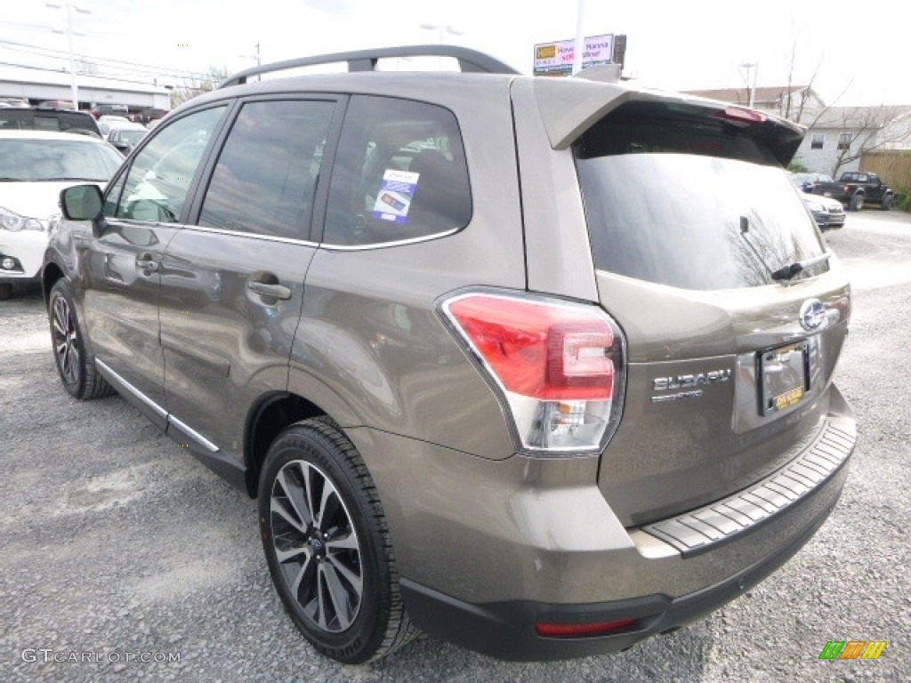 2017 Forester 2.0XT Touring - Sepia Bronze Metallic / Saddle Brown photo #9