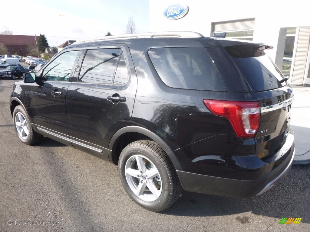 2017 Explorer XLT 4WD - Shadow Black / Ebony Black photo #8