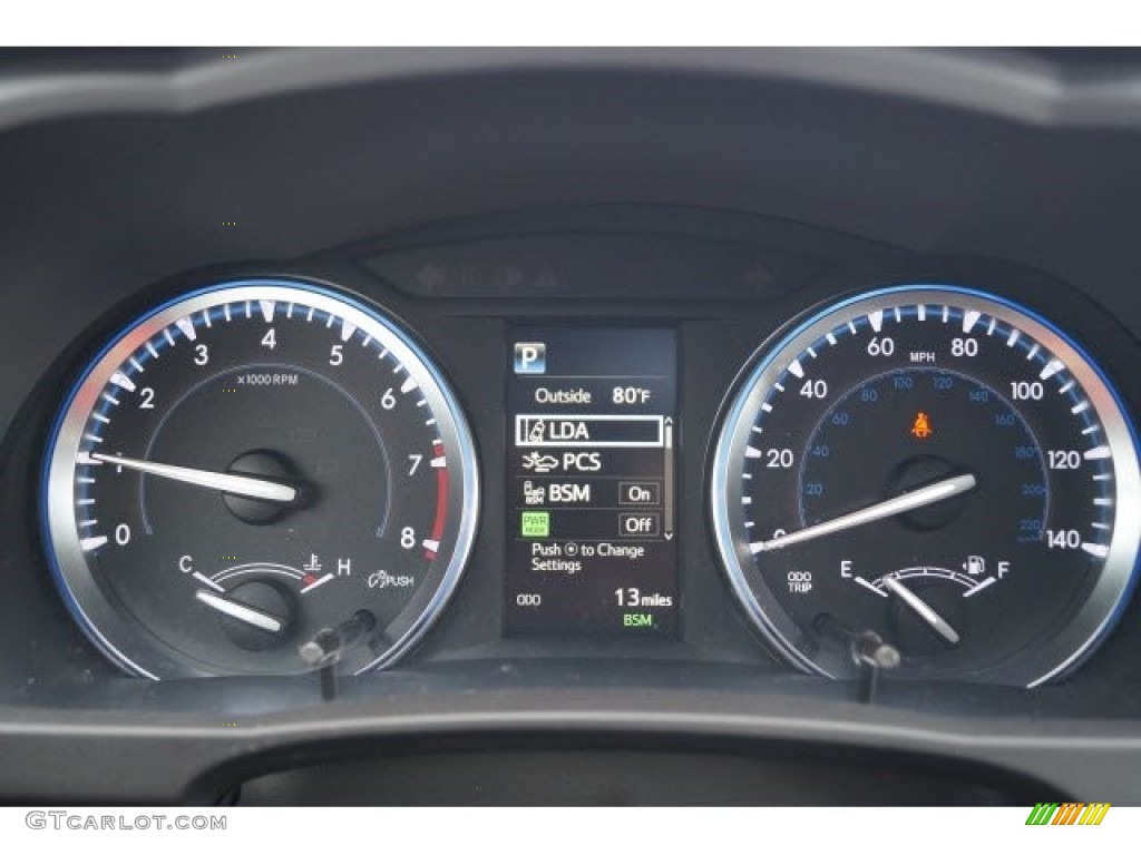 2017 Highlander SE - Predawn Gray Mica / Black photo #15