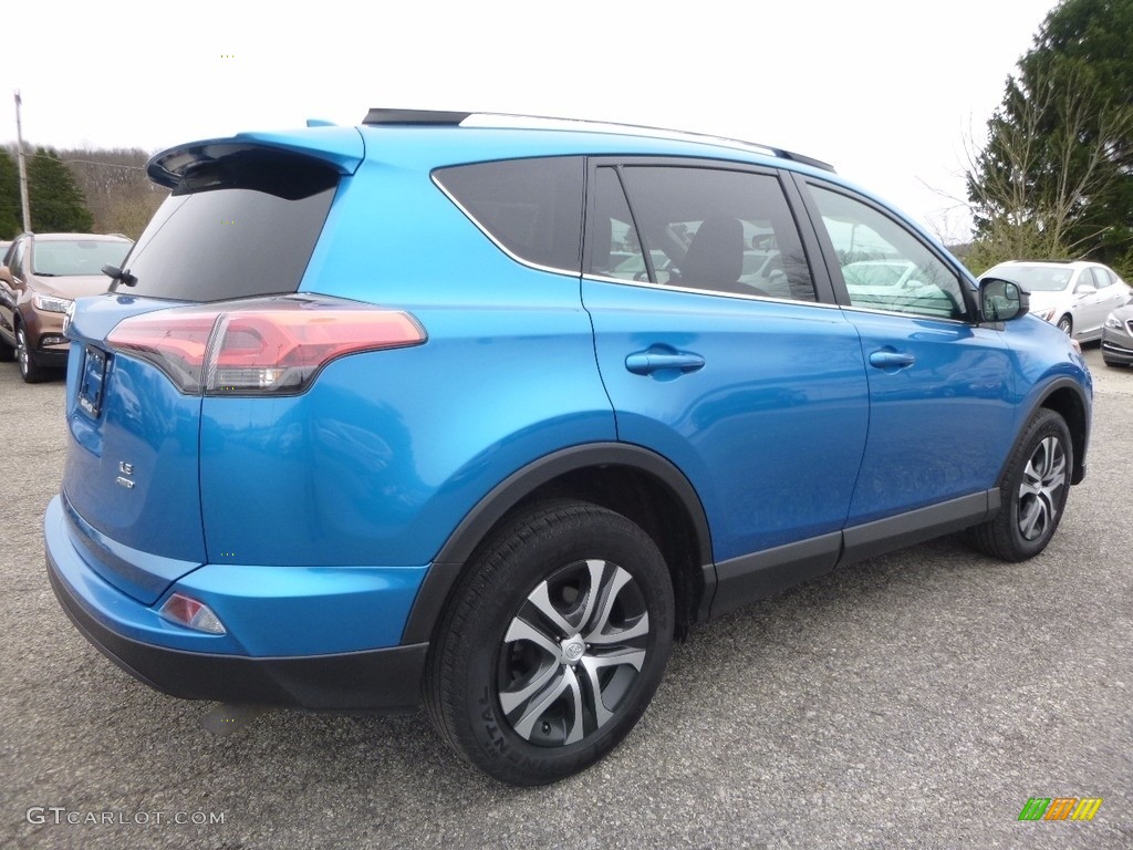 2016 RAV4 LE AWD - Electric Storm Blue / Black photo #9