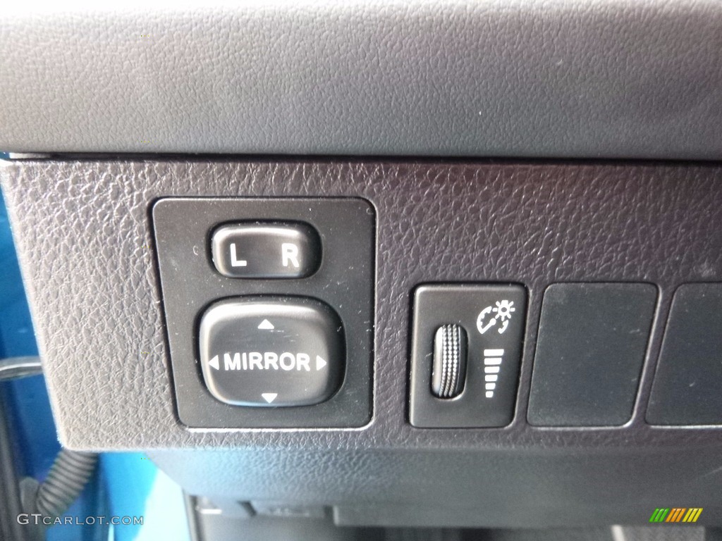 2016 RAV4 LE AWD - Electric Storm Blue / Black photo #21