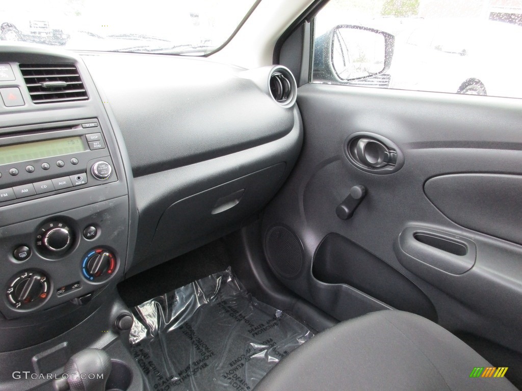 2017 Versa S - Graphite Blue / Charcoal photo #14