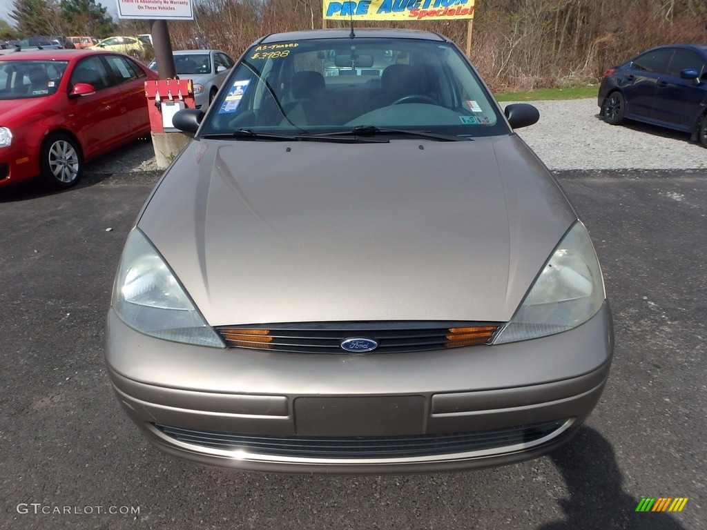 2003 Focus LX Sedan - Arizona Beige Metallic / Medium Graphite photo #6