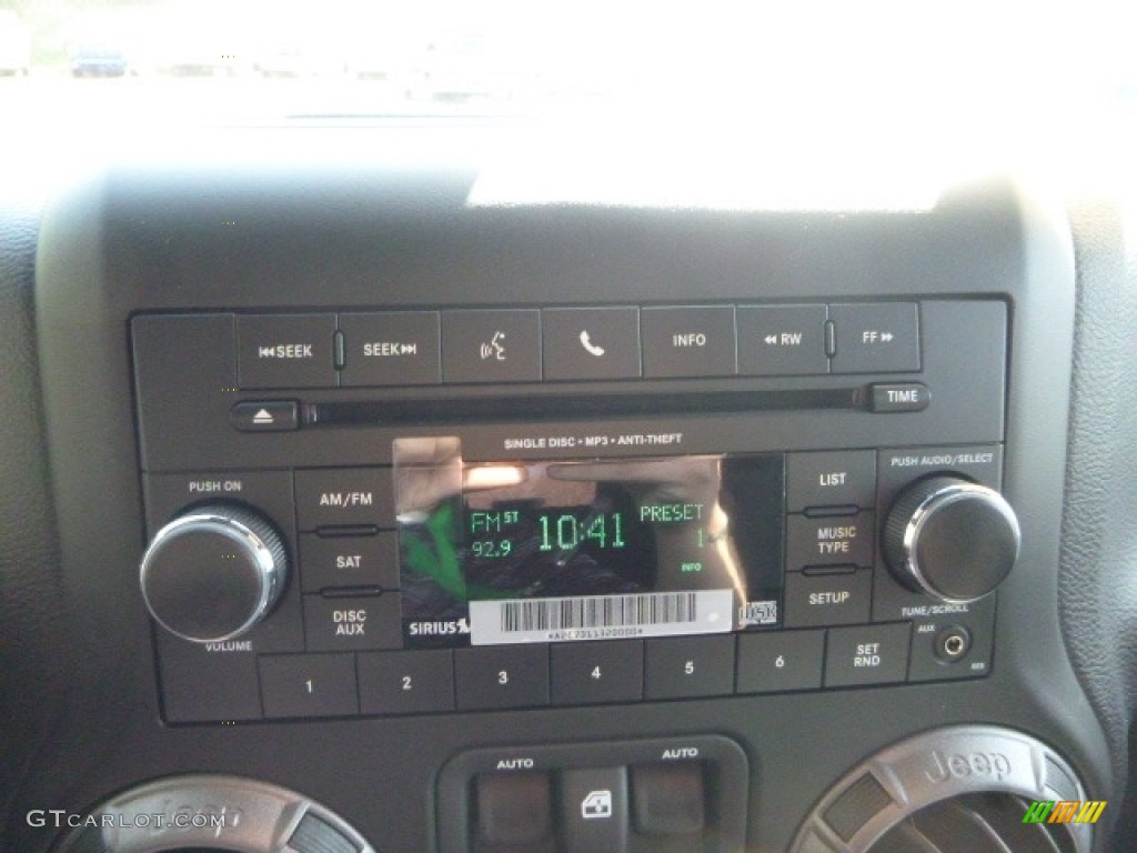 2017 Wrangler Sport 4x4 - Rhino / Black photo #16