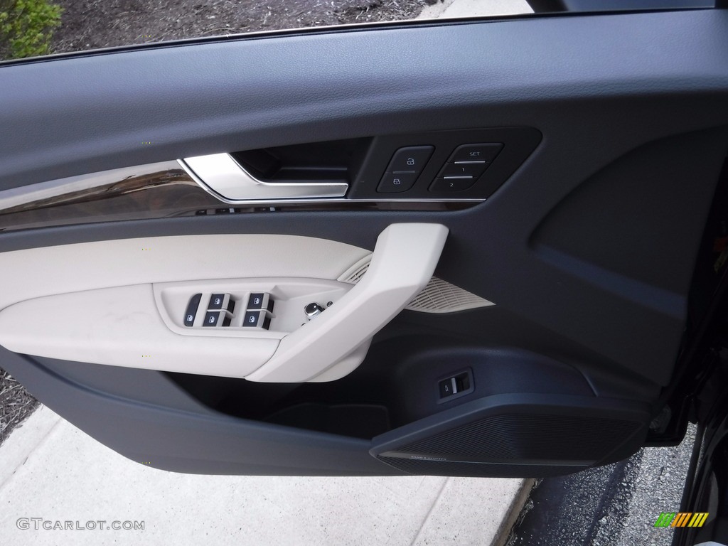 2018 Audi Q5 2.0 TFSI Premium Plus quattro Atlas Beige Door Panel Photo #119873426