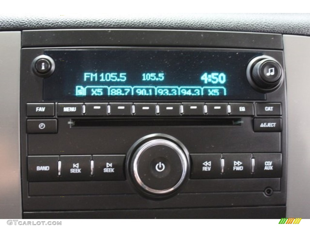 2010 Suburban LS 4x4 - Sheer Silver Metallic / Ebony photo #16