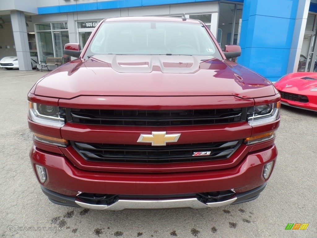 2017 Silverado 1500 LT Crew Cab 4x4 - Siren Red Tintcoat / Jet Black photo #2