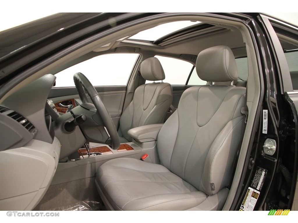 2009 Toyota Camry XLE V6 Front Seat Photos
