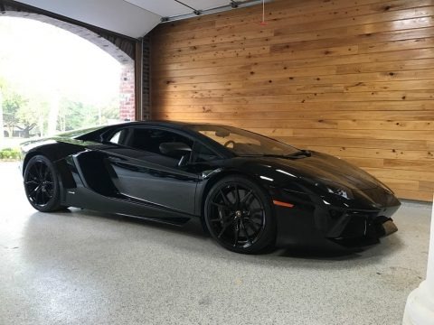 2017 Lamborghini Aventador LP700-4 Coupe Data, Info and Specs
