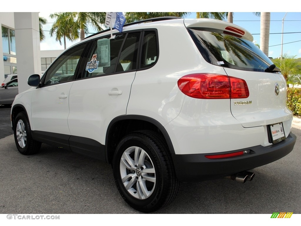 2017 Tiguan S - Pure White / Beige/Black photo #7