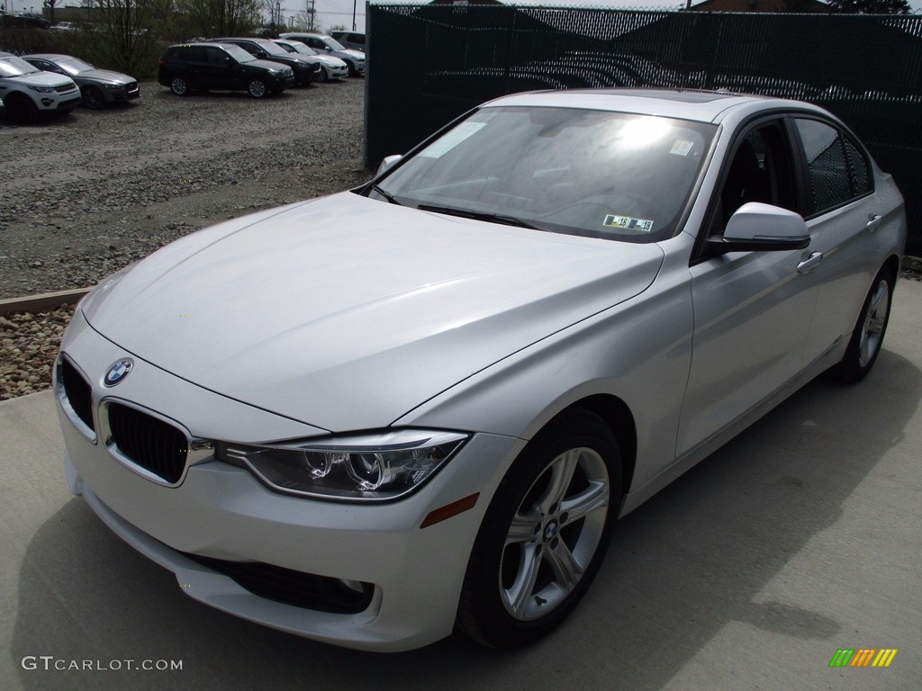 2014 3 Series 320i xDrive Sedan - Mineral White Metallic / Black photo #7