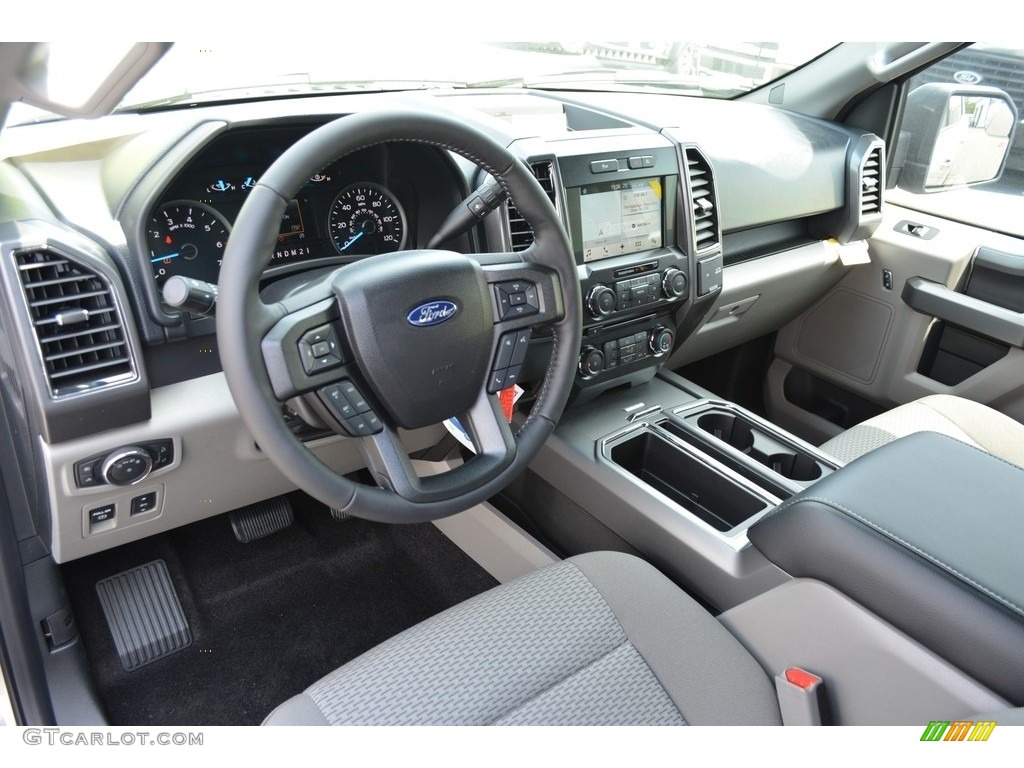 2017 F150 XLT SuperCrew - Ingot Silver / Earth Gray photo #9